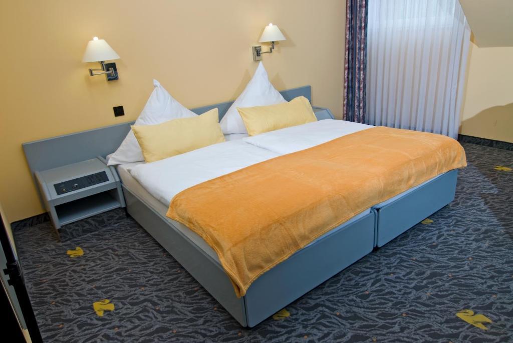 Hotel Am Schwan Düsseldorf Rum bild